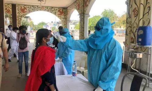 Spurt in Corona cases in Kerala sparks worries in Telangana