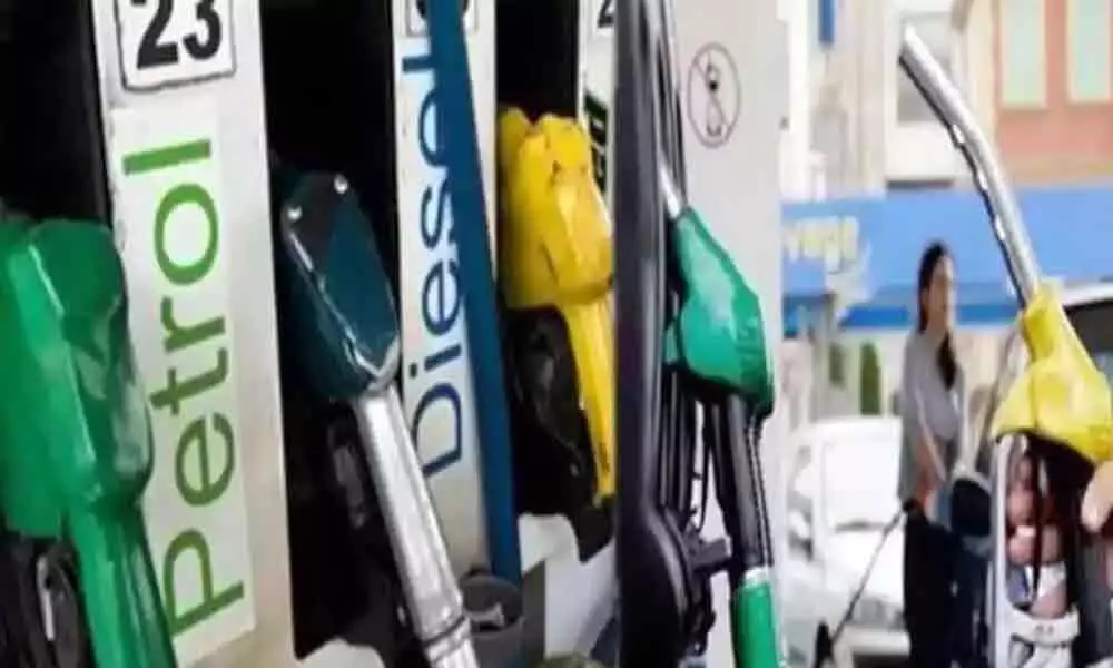 Petrol and diesel prices today in Hyderabad, Delhi, Chennai, Mumbai on 06 October 2020