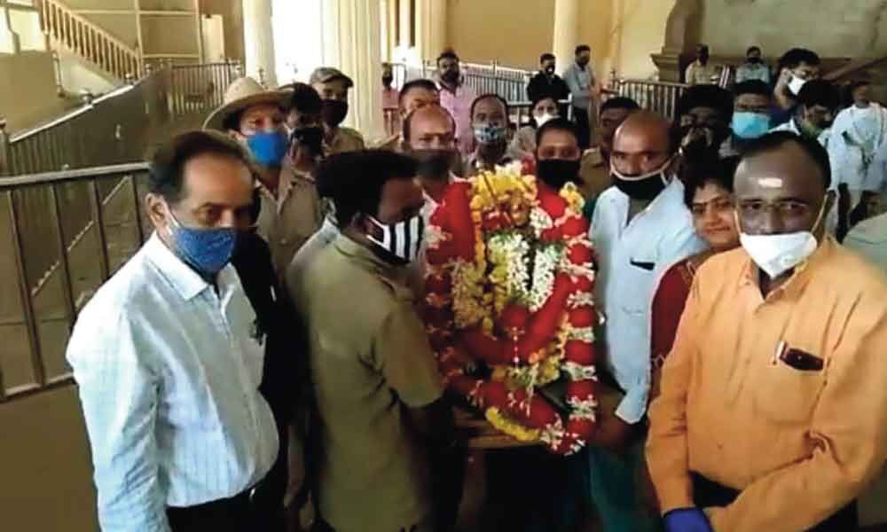 Mysuru: Goddess idol reaches Chamundi hills