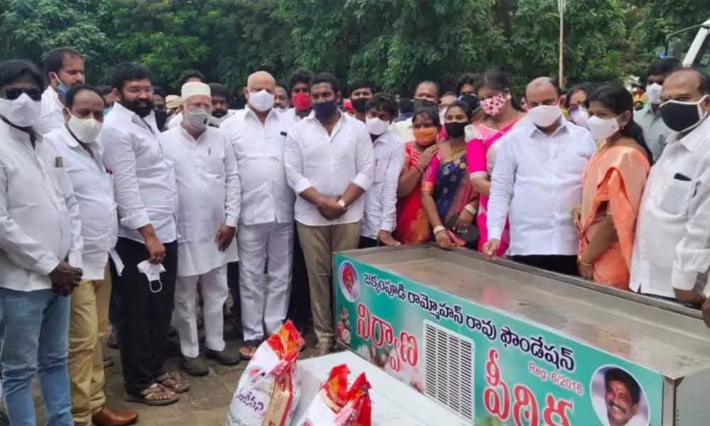 Minister T Vanitha inaugurating freezer boxes donated by Jakkampudi Rammohan Rao Foundation in Rajamahendravaram on Friday. Rajanagaram MLA Jakkampudi Raja and YSRCP leaders seen