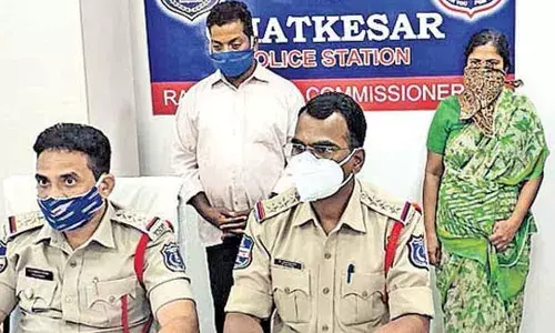 Woman kills her husband with paramours help in Hyderabad