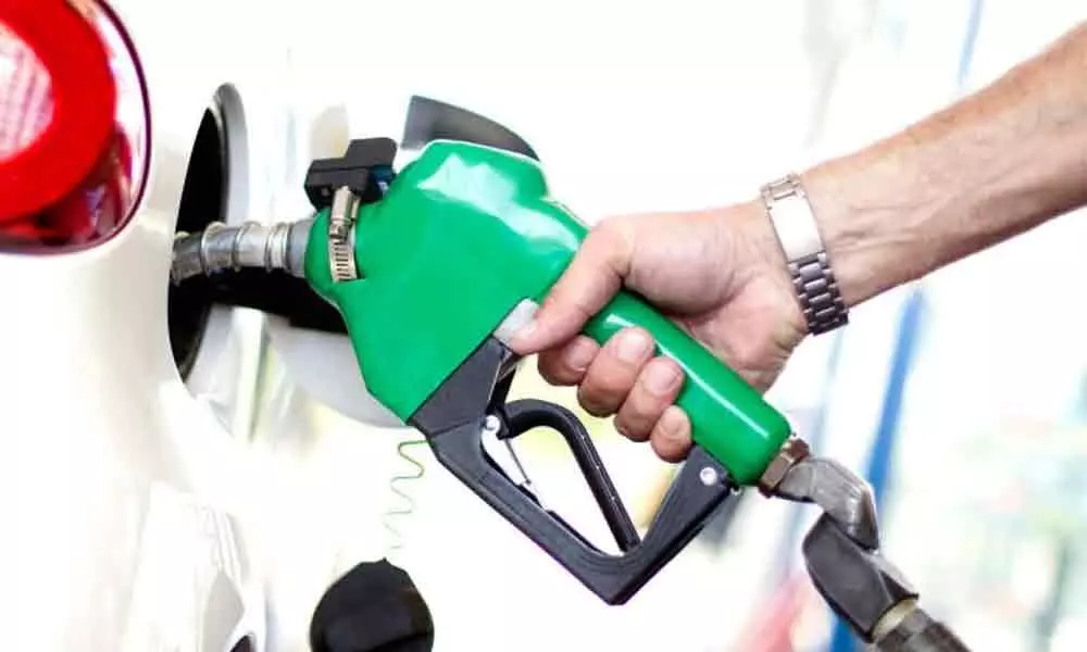 Petrol and diesel prices today remain stable in Hyderabad, Delhi, Chennai, Mumbai on 11 October 2020