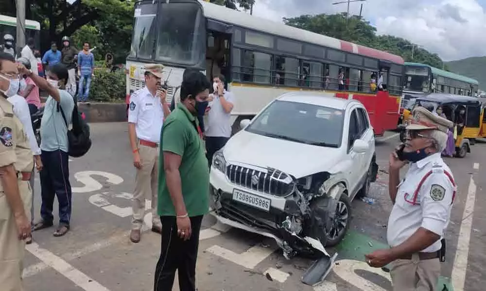 Two killed, six injured after a lorry collides parked vehicle in Visakhapatnam