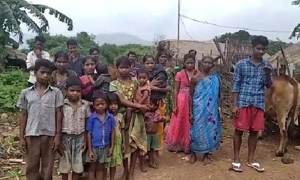 Villagers of Bandulu Panuko in G Madugula mandal of Gaduthuru panchayat in Visakhapatnam district