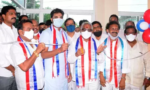 AP BC Welfare Association president K Shankar Rao and MP Margani Bharat Ram inaugurating association’s city office