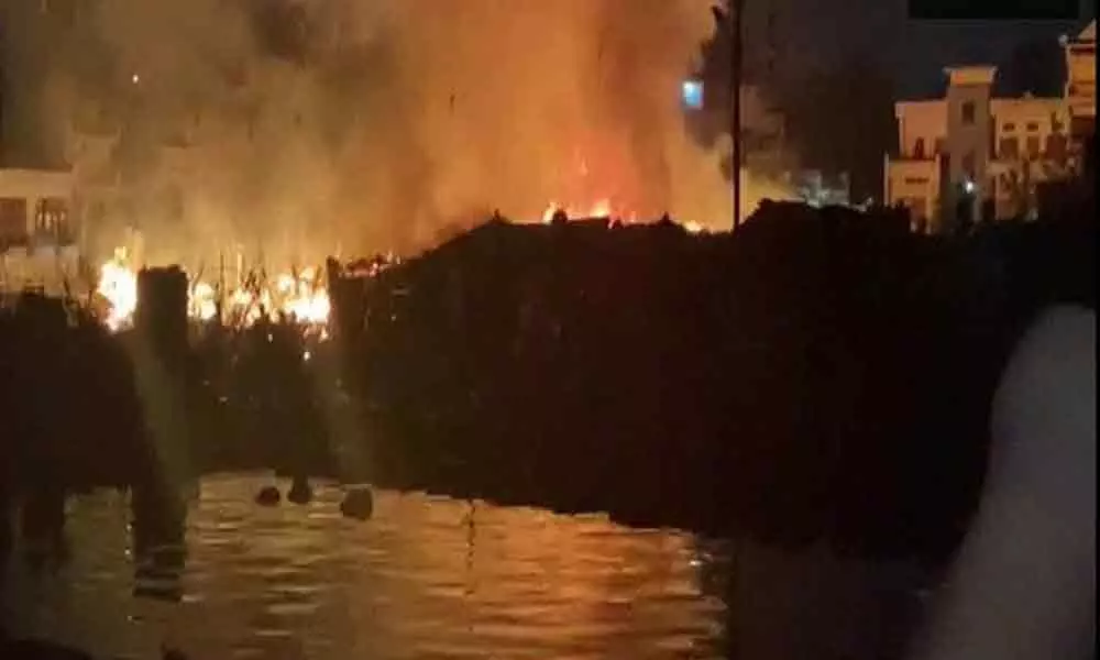 Fire breaks out at Dhobi Ghat in Lucknows Aishbagh, no casualties reported