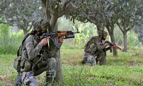 Top Let terrorist holed up in Srinagar encounter