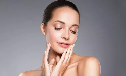 Get rid of acne and wrinkles with banana peel