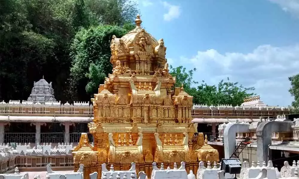 Vijayawada: One dead after landslide occurs atop of Indrakeeladri temple