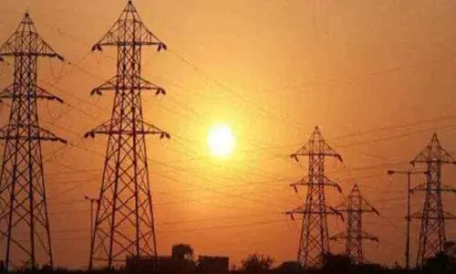 People express anguish over power cuts in Kakinada due to heavy rains