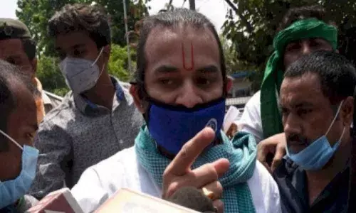 Lalus elder son Tej Pratap files nomination from Hasanpur seat