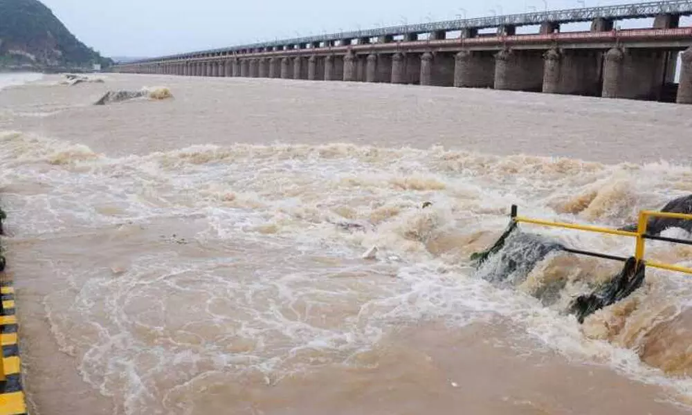 First level warning issued for Prakasam Barrage amid inflow to Krishna river increased