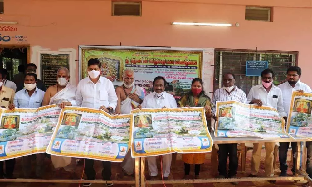 Mayor Gunda Prakash Rao releasing posters of Sri Bhadrakali Devi Sharannavaratra (dasara) Mahotsavams in Warangal on Friday