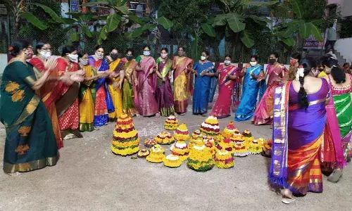 Floral festival: Pandemic plays spoilsport