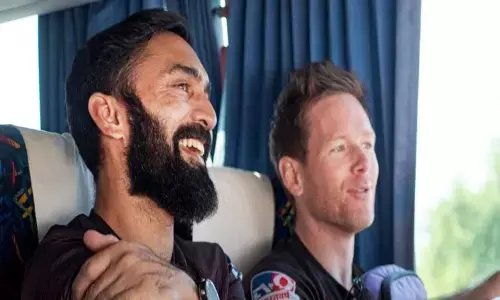 IPL 13: Karthik hands over KKR captaincy to Morgan