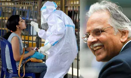 M Vidyasagar (Right Pic)