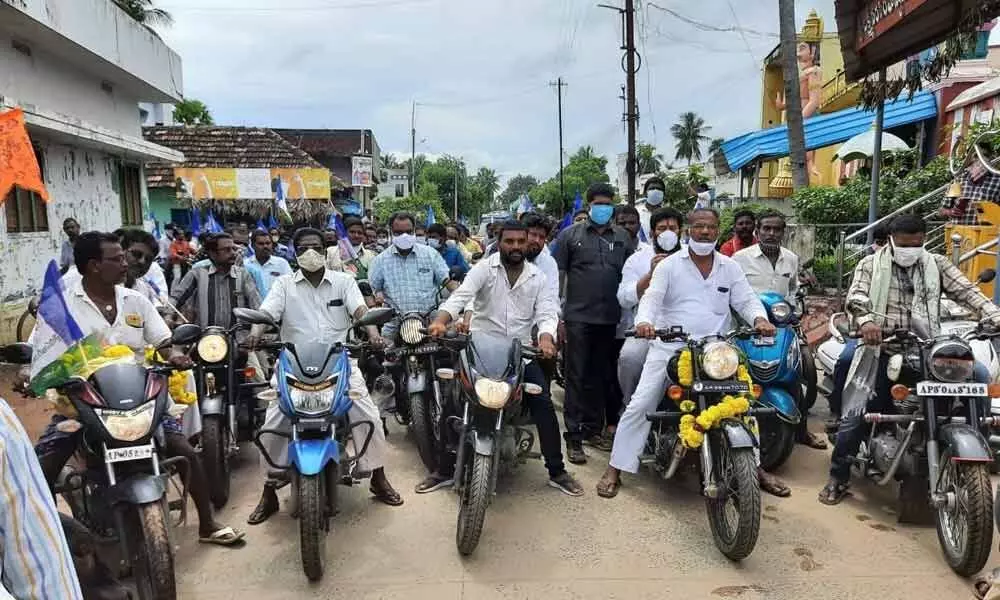 Rajanagaram MLA Jakkampudi Raja participating in a bike rally