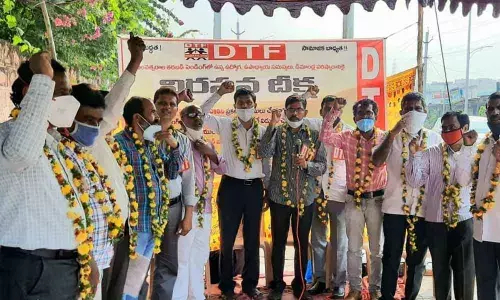 DTF representatives staging one-hunger strike in front of the Collectorate in Karimnagar on Thursday