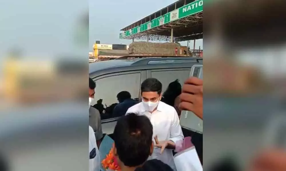TDP national general secretary Nara Lokesh being received by the Kurnool district leaders at Panchalingala Toll Plaza on Friday