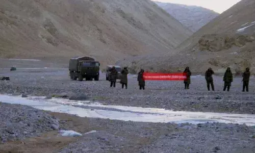 Fresh China buildup near LAC