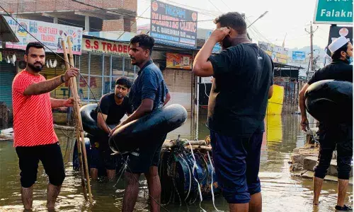 Youth turn Good Samaritans