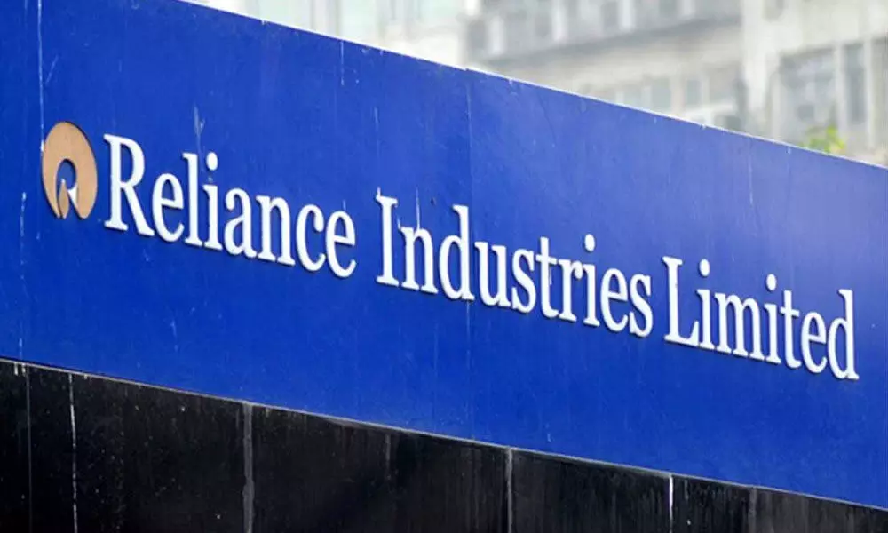 Future Retail may challenge order stalling deal with RIL