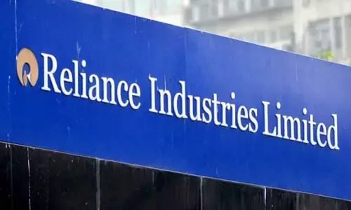 Future Retail may challenge order stalling deal with RIL