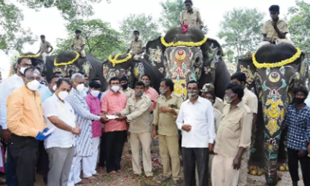 Abhimanyu & co accomplish another jumbo task day after palace show