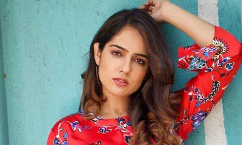 Spurned lover stabs TV actress in Mumbai