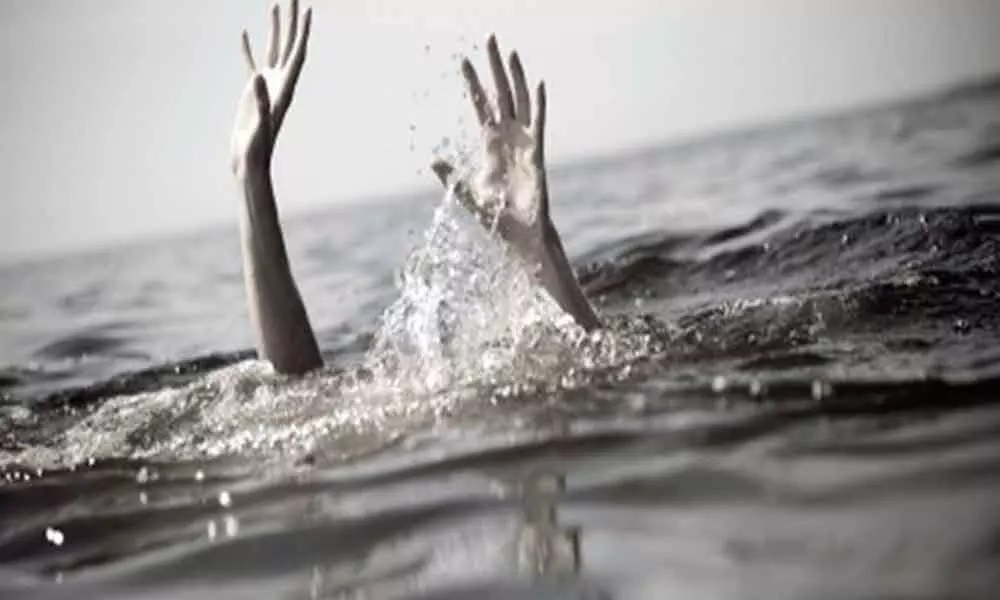 West Godavari: Four persons drowned to death in a canal at Velerupadu