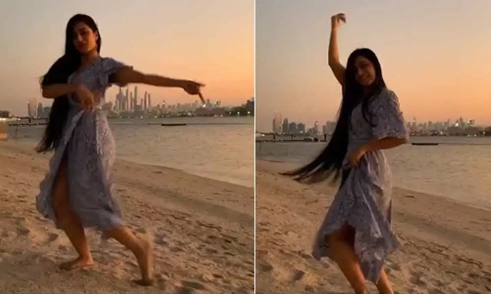 Chahal Fiancee Dhanashree Verma Beach Dance Video Viral