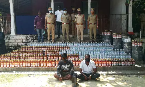 liquor smuggling gang