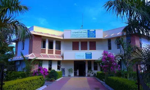 RUDSETI offers free training course in two-wheeler mechanism