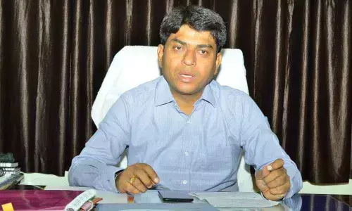District Collector G Ravi