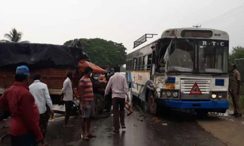 14 injured after RTC bus rams into DCM truck in Khammam
