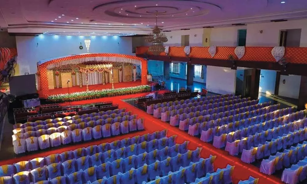 Function halls lose heavily as weddings become simple