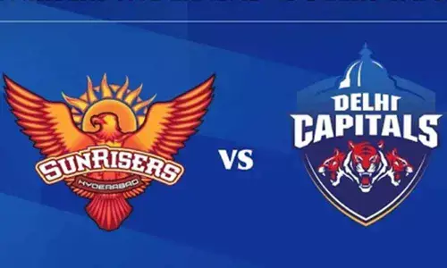Resurgent Sunrisers to take on erratic Delhi Capitals