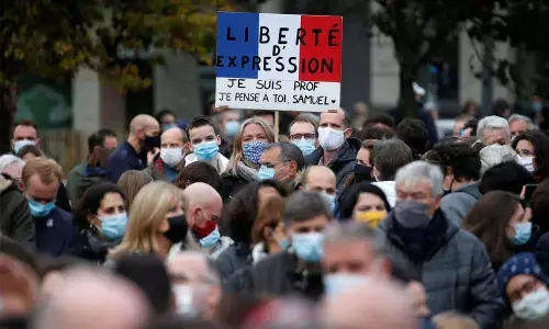 Static Islamic versus materialist West