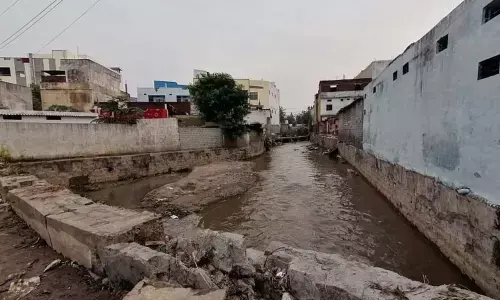 GHMC to raze structures on Shivaji Nagar nala