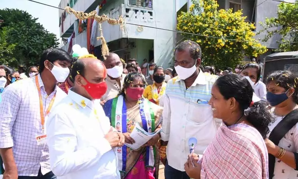 YSRCP leader S Sivarama Subramanyam interacting with people in Padayatra in Rajamahendravaram on Monday