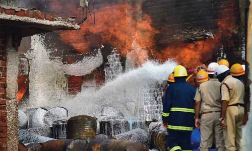 Major fire in chemical factory in Bengaluru