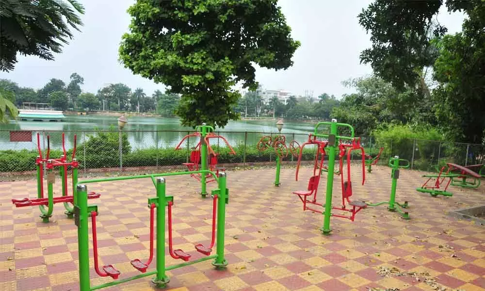 Play material kept idle in Kambalatank Park in Rajamahendravaram