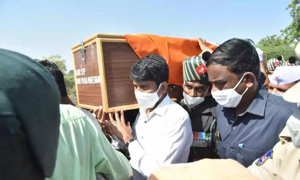 Nizamabad: Martyred jawan laid to rest