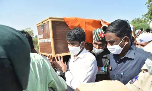 Nizamabad: Martyred jawan laid to rest
