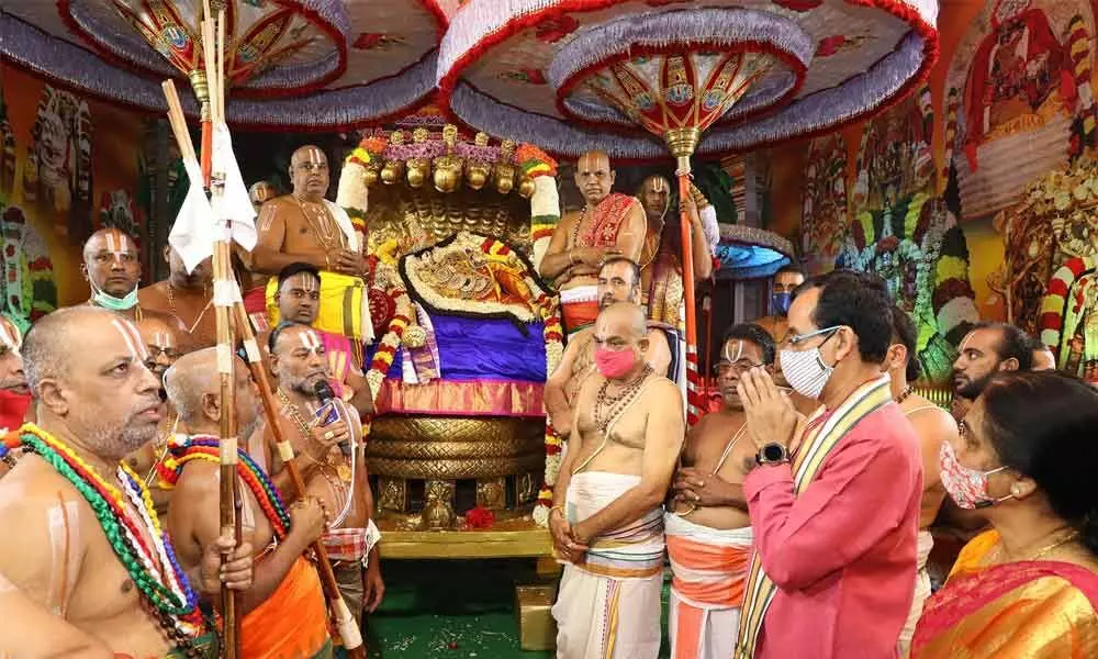 Goddess blesses devotees on Pedda Sesha Vahanam