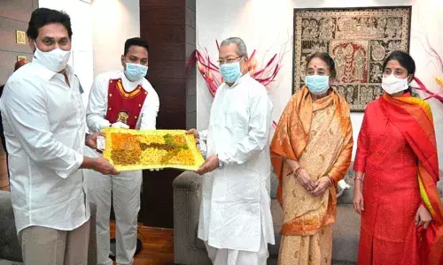 Chief Minister YS Jagan Mohan Reddy called on Andhra Pradesh Governor Biswabhushan Harichandan.