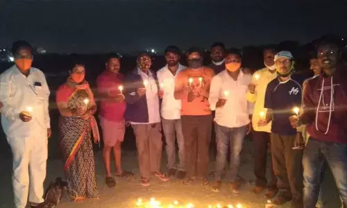 Silent protest to save lakes