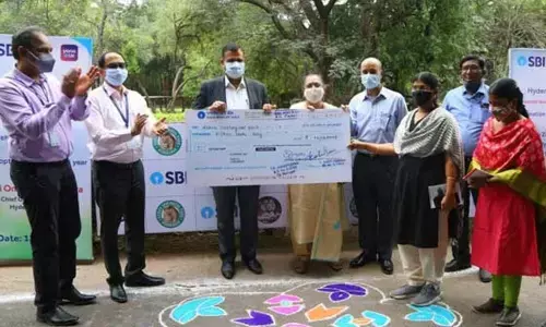 SBI adopts 15 tigers at Hyderabad Zoo Park