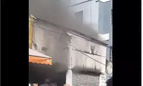 Hyderabad: Fire breaks out at footwear godown at Abids