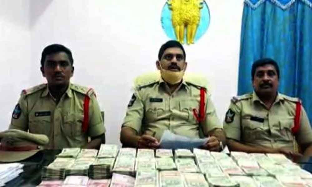 andhra-pradesh-hawala-money-of-rs-50-lakh-seized-at-garikapadu-check